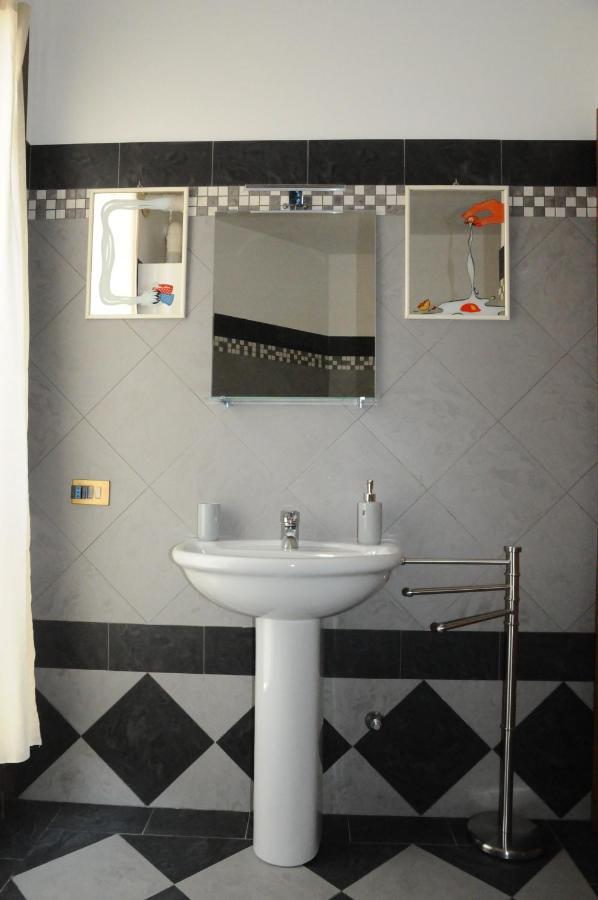 Adria Art Apartments 1 Экстерьер фото